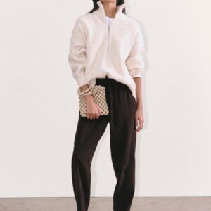 Everlane The Tapered Pant in Butterlite